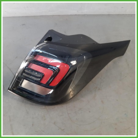 Fanale Fanalino Destro DX Hella 93235958 Opel Crossland X 2020 YQ01103780 Originale Usato