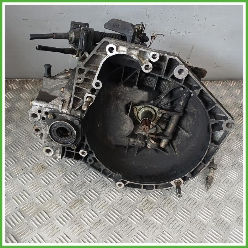 Cambio Manuale Alfa Romeo 147 2 Serie 1.9 JTD PF Q2 16v. 937A5000 Originale Usato