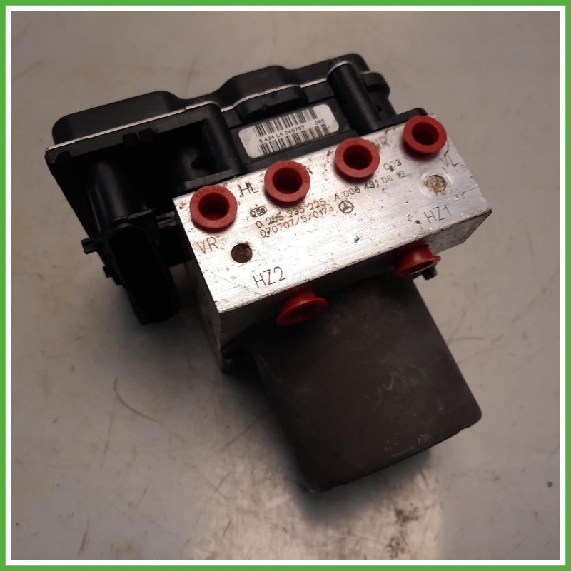 Centralina ABS Modulo Pompa Bosch 0265950618 A0064310812 Mercedes Classe B W245 2005-2008 Originale Usato