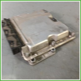 Centralina Motore Iniezione ECU Bosch 0281010556 Renault Laguna 2 Serie SW 1.9 DCi 8200153946 Gasolio 2001-2007