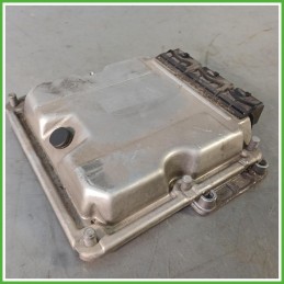 Centralina Motore Iniezione ECU Bosch 0281010556 Renault Laguna 2 Serie SW 1.9 DCi 8200153946 Gasolio 2001-2007