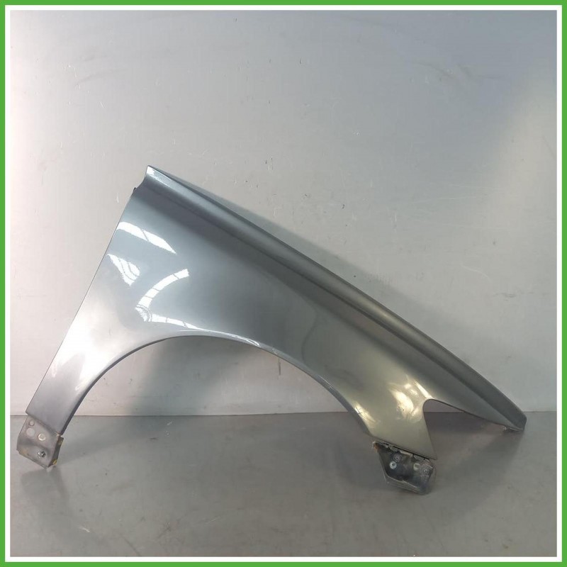 Parafango Anteriore Destro DX Volvo V50 Station Wagon 5 Porte 2004-2010 Grigio Scuro Originale Usato
