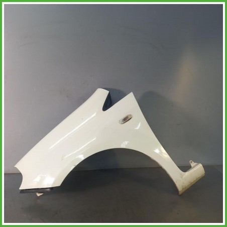 Parafango Anteriore Sinistro SX Fiat Punto 3 Serie Berlina 5 Porte 2011-2018 Bianco Originale Usato