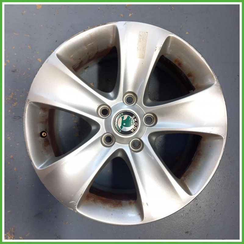 Cerchio Singolo in Lega Skoda Yeti 16 pollici 16 7.0J 5x112 ET45 1pz 3C0601027AQ03C Originale Usato al pz
