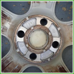 Cerchio Singolo in Lega Ford Fiesta 5 Serie 15 pollici 15 6.0J 4x108 ET52.5 1pz 1077166 Originale Usato al pz