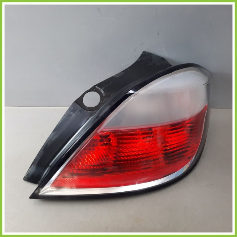 Fanale Fanalino Posteriore Destro DX HELLA OPEL ASTRA A04 93182993 Originale Usato