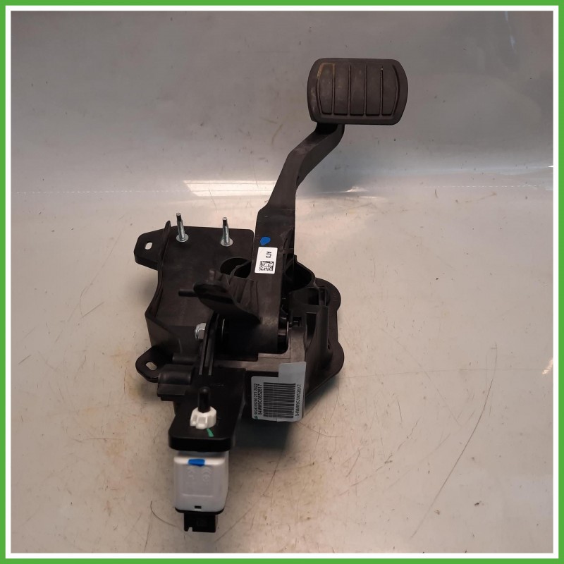 Pedale Pedaliera Peugeot 2008 2 Serie 1.2 PureTech 12v. 9824305280 2023