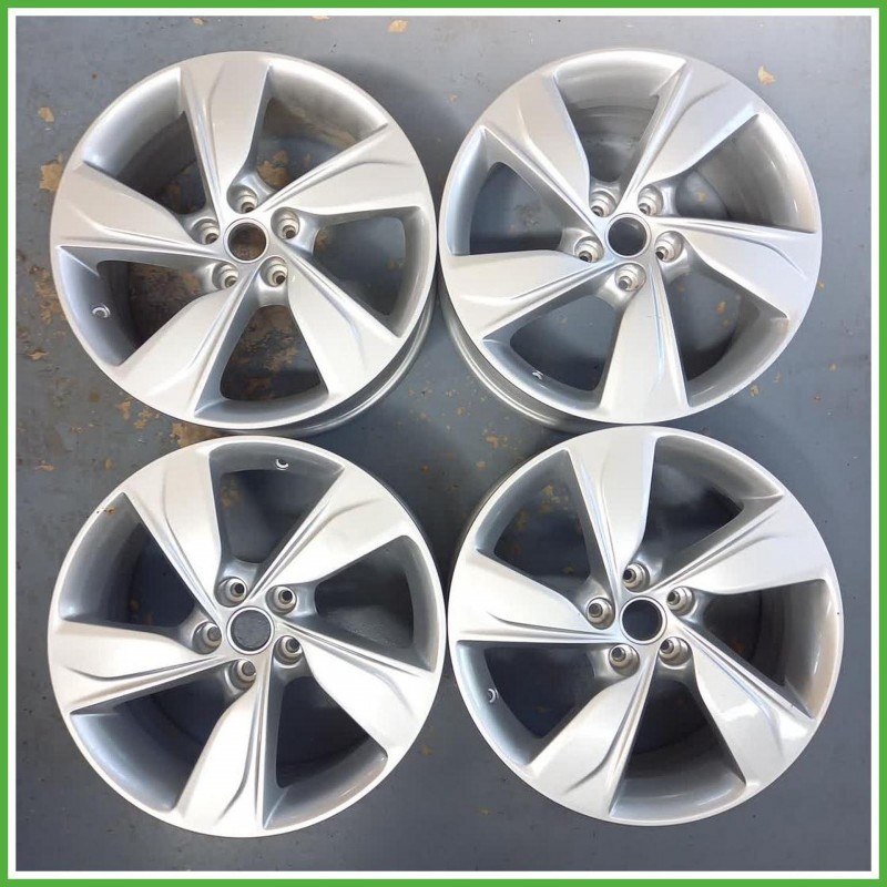 Cerchi in Lega Opel Crossland X 18 pollici 18 7.5J 5x108 ET49 4pz 13469368 Originale Usato
