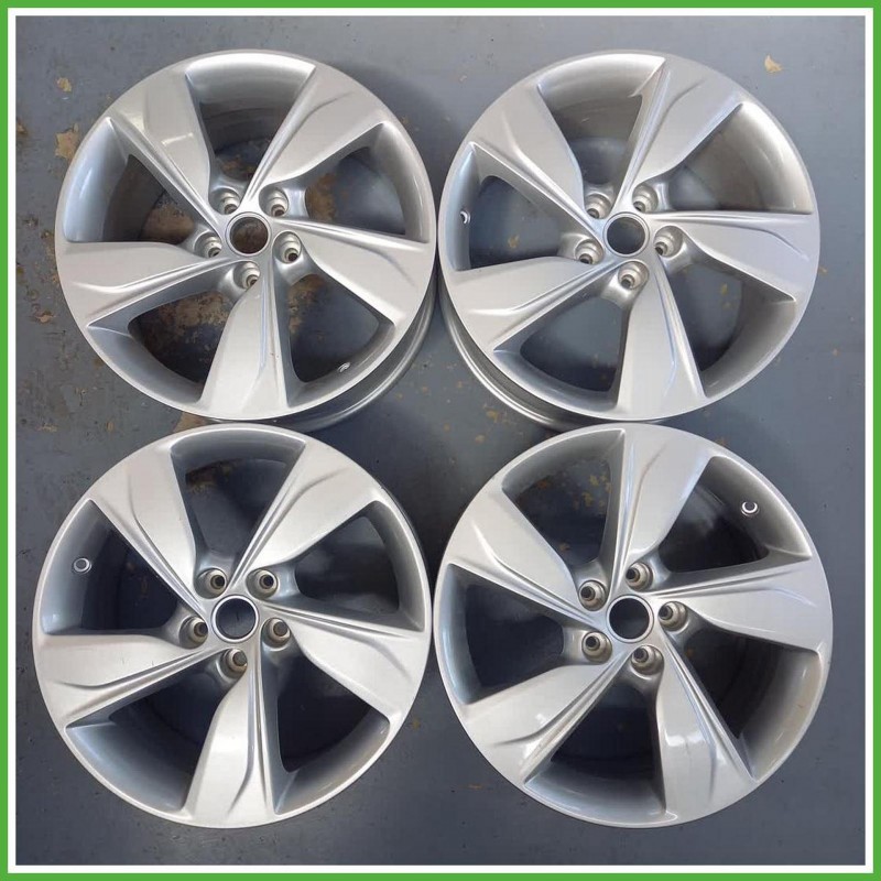 Cerchi in Lega Opel Crossland X 18 pollici 18 7.5J 5x108 ET49 4pz 13469368 Originale Usato