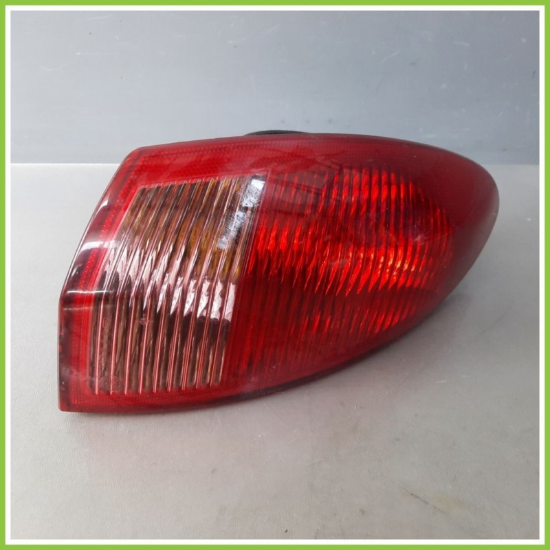 Fanale Fanalino Posteriore Destro DX OLSA 03.323.01.0 ALFA ROMEO 147 W8 46556347 Originale Usato
