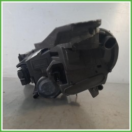 Faro Fanale Proiettore Destro DX Valeo 73312206 Peugeot 2008 2 Serie 2023 9833036180 Originale Usato