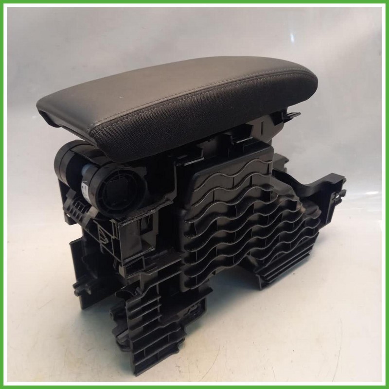 Bracciolo Anteriore Peugeot 2008 2 Serie 1.2 PureTech 12v. 98257277ZD 2023 Peugeot 98257277ZD