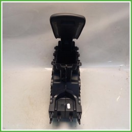 Bracciolo Anteriore Peugeot 2008 2 Serie 1.2 PureTech 12v. 98257277ZD 2023 Peugeot 98257277ZD