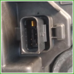 Faro Fanale Proiettore Sinistro SX Valeo 73312209 Peugeot 2008 2 Serie 2023 9833036380 Originale Usato
