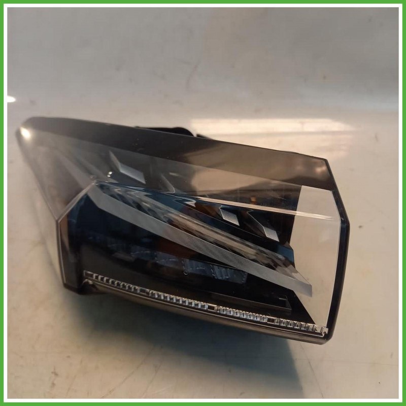 Fanale Fanalino Sinistro SX  Peugeot 308 3 Serie 2021 9835299480 Originale Usato