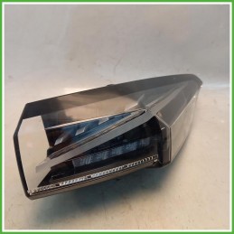 Fanale Fanalino Destro DX  Peugeot 308 3 Serie 2021 9835299280 Originale Usato