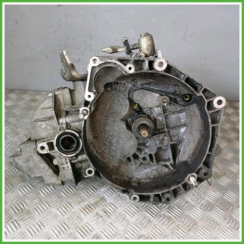 Cambio Manuale Alfa Romeo 159 Sportwagon 1.9 JTDM Progression 16v. 939A2000 Originale Usato