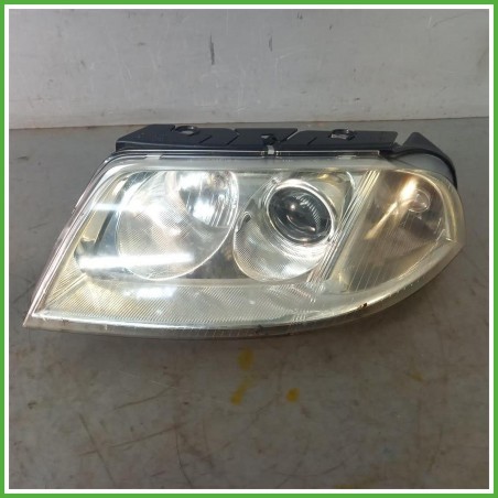 Faro Fanale Proiettore Sinistro SX  Volkswagen Passat 4 Serie Variant 2000-2005 3B0941015AN Originale Usato