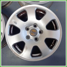 Cerchi in Lega Audi A4 8E5 Avant 15 pollici 15 7.0J 5x112 ET39 4pz 8E0601025AC1H7 Originale Usato