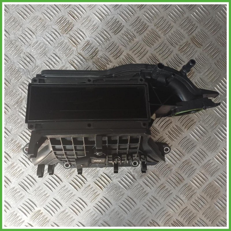 Collettore di aspirazione Volkswagen Golf 6 Serie 1.4 TFSi 16v. 03C129709BD 2008-2012