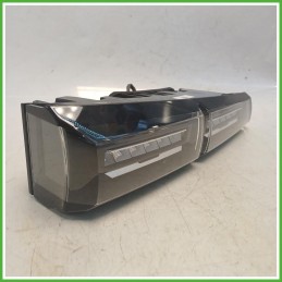 Fanale Fanalino Destro DX Hella 015.020.01AL Peugeot 308 3 Serie 2021 9835300580 Originale Usato