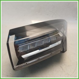 Fanale Fanalino Destro DX Hella 015.019.02AQ Peugeot 308 3 Serie 2021 9835299280 Originale Usato