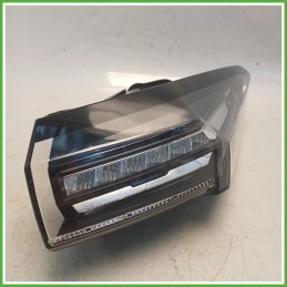 Fanale Fanalino Destro DX Hella 015.019-02AQ Peugeot 308 3 Serie 2021 9835299280 Originale Usato
