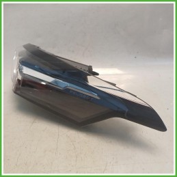 Fanale Fanalino Destro DX Hella 015.019-02AQ Peugeot 308 3 Serie 2021 9835299280 Originale Usato