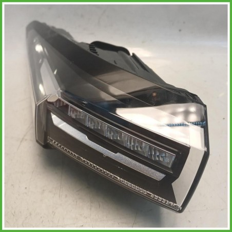 Fanale Fanalino Sinistro SX Hella 015.019.01AQ Peugeot 308 3 Serie 2021 9835299480 Originale Usato