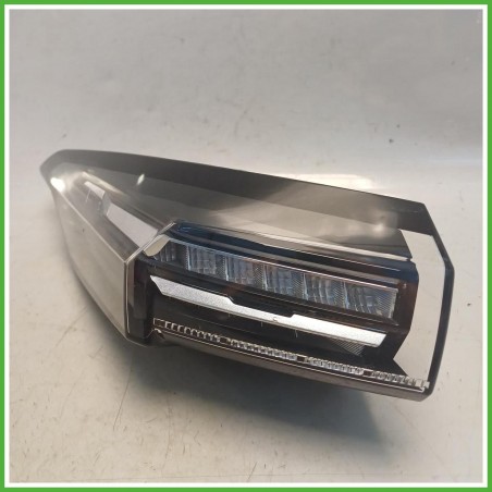 Fanale Fanalino Sinistro SX Hella 015.019.01Q Peugeot 308 3 Serie 2021 9835299480 Originale Usato