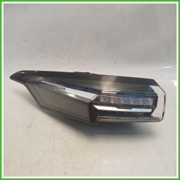 Fanale Fanalino Sinistro SX Hella 015.019.01Q Peugeot 308 3 Serie 2021 9835299480 Originale Usato