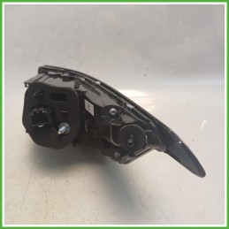 Fanale Fanalino Sinistro SX Hella 015.019.01AQ Peugeot 308 3 Serie 2021 9835299480 Originale Usato