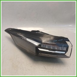 Fanale Fanalino Sinistro SX Hella 015.019.01AQ Peugeot 308 3 Serie 2021 9835299480 Originale Usato