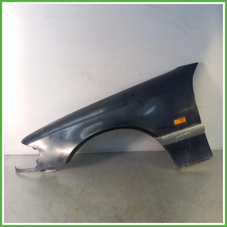 Parafango Anteriore Sinistro SX Mercedes Classe C W202 Berlina 4 Porte 1993-1997 Blu Scuro Originale Usato