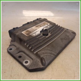 Centralina Motore Iniezione ECU Renault 8200528372 Renault Megane 2 Serie 1.4 16v. 8200528372 Benzina 2002-2008