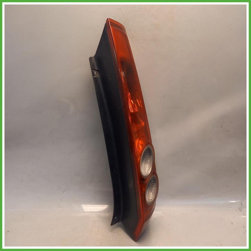 Fanale Fanalino Destro DX  Ford Fiesta 5 Serie 2002-2008 1324561 Originale Usato