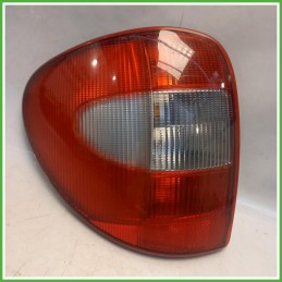 Fanale Fanalino Sinistro SX Hella 153-671 Chrysler Voyager 3 Serie 2004-2008 K04857307AB Originale Usato