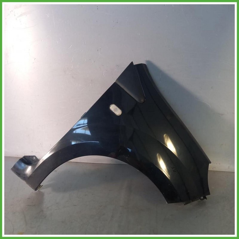 Parafango Anteriore Destro DX Renault Twingo 2 Serie Berlina 3 Porte 2007-2011 Nero Originale Usato
