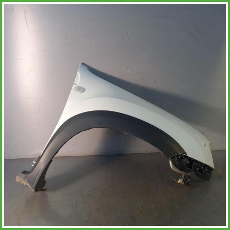 Parafango Anteriore Destro DX Dacia Duster 1 Serie Suv 5 Porte(4x4) 2010-2013 Bianco Originale Usato