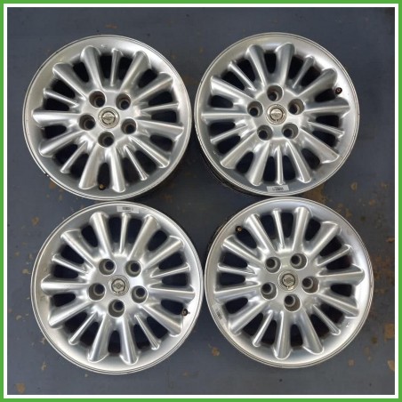 Cerchi in Lega Chrysler Voyager 3 Serie 16 pollici 16 6.0J 5x114.3 ET40 4pz K04721235AA Originale Usato
