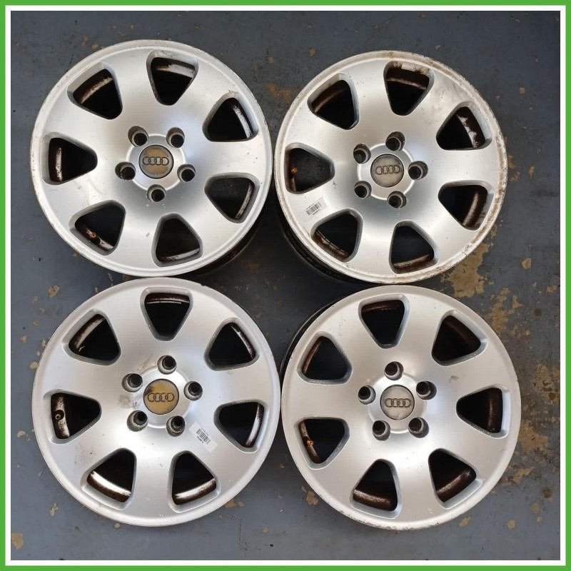 Cerchio Singolo in Lega Audi A4 8E5 Avant 15 pollici 15 7.0J 5x112 ET39 1pz 8E0601025AC1H7 Originale Usato al pz