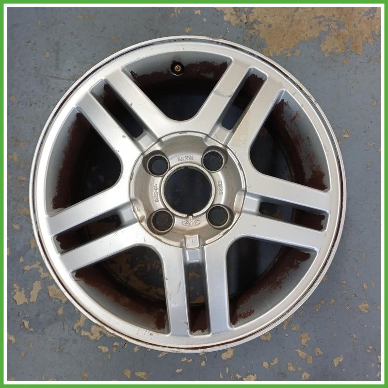Cerchio Singolo in Lega Ford Focus 1 Serie SW 15 pollici 15 6.0J 4x108 ET52.5 1pz 1064103 Originale Usato al pz