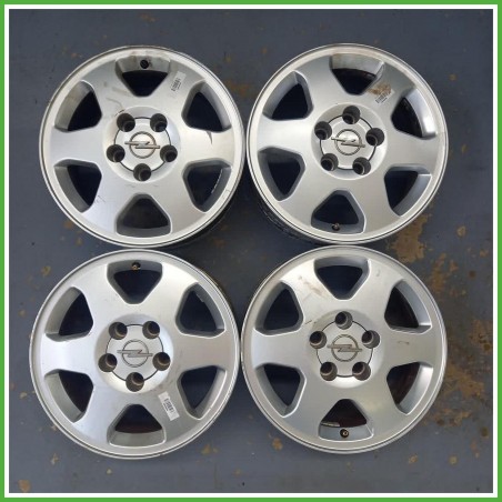 Cerchi in Lega Opel Zafira A 15 pollici 15 6.0J 4x110 ET43 4pz 9191979 Originale Usato