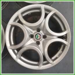 Cerchi in Lega Alfa Romeo MiTo 17 pollici 17 7.0J 5x98 ET39 4pz 156078693 Originale Usato