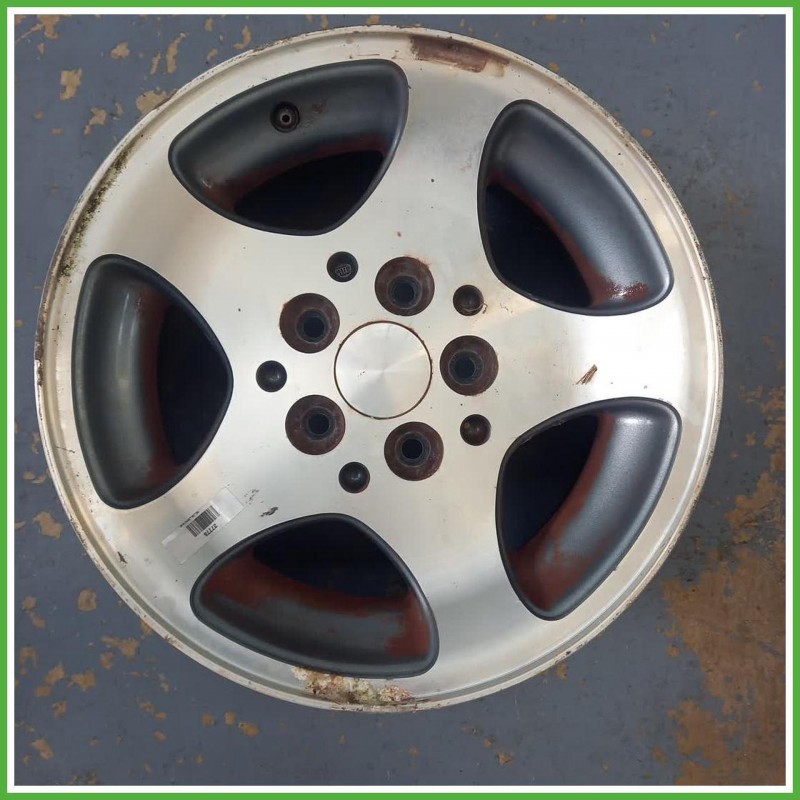 Cerchio Singolo in Lega Jeep Grand Cherokee 1 Serie 15 pollici 15 7.0J 5x114.3 ET25.4 1pz RW035E Originale Usato al pz