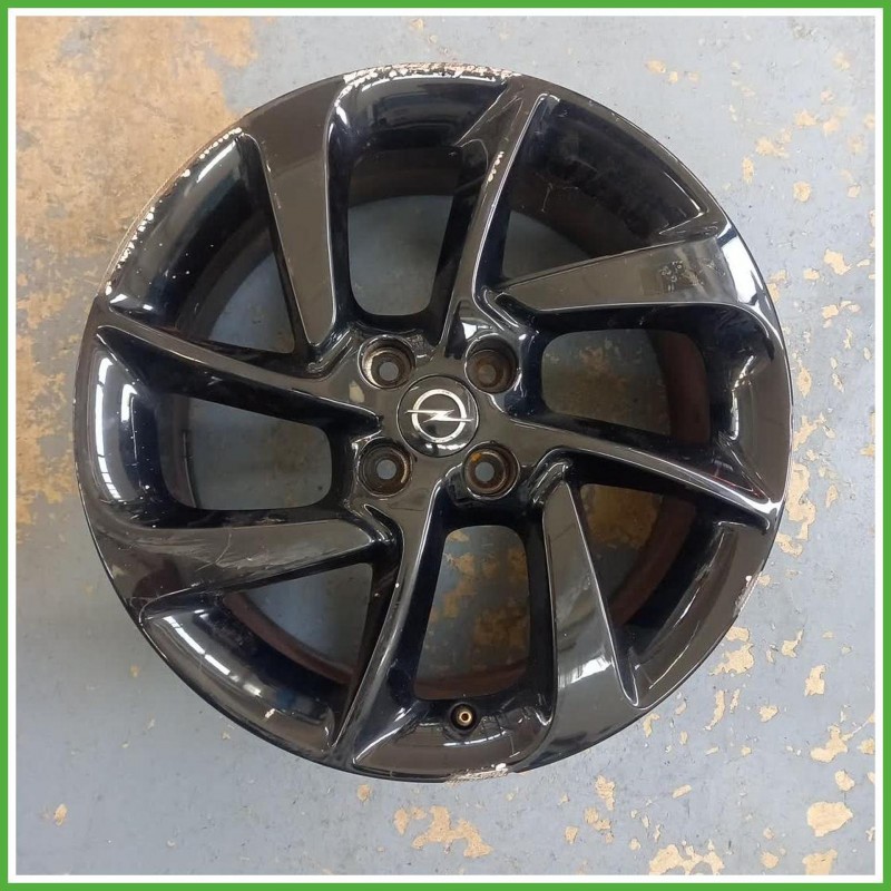 Cerchio Singolo in Lega Opel Adam 17 pollici 17 7.0J 4x100 ET44 1pz 13356218 Originale Usato al pz