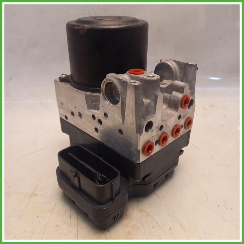 Centralina ABS Modulo Pompa Advics 13380-8670 4405053310 Lexus Serie IS 2 Serie 2010 Originale Usato