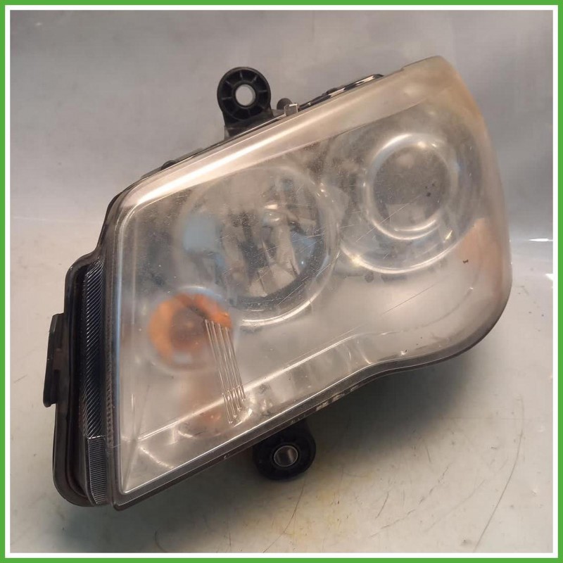 Faro Fanale Proiettore Sinistro SX Hella 1EL263060-13 Chrysler Grand Voyager 4 Serie 2007 K05113335AF Originale Usato
