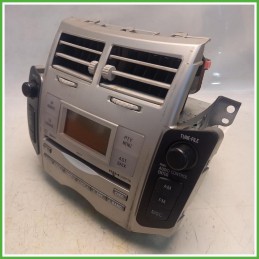 Autoradio Toyota Yaris France 2 Serie 1.3 VVTi 16v. 861200D201 2005-2009 Panasonic W58824