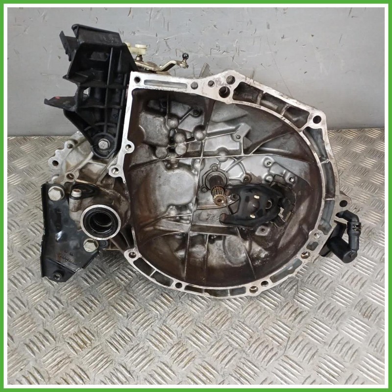 Cambio Manuale Citroen C3 2 Serie 1.2 VTi 12v. HM01 Originale Usato